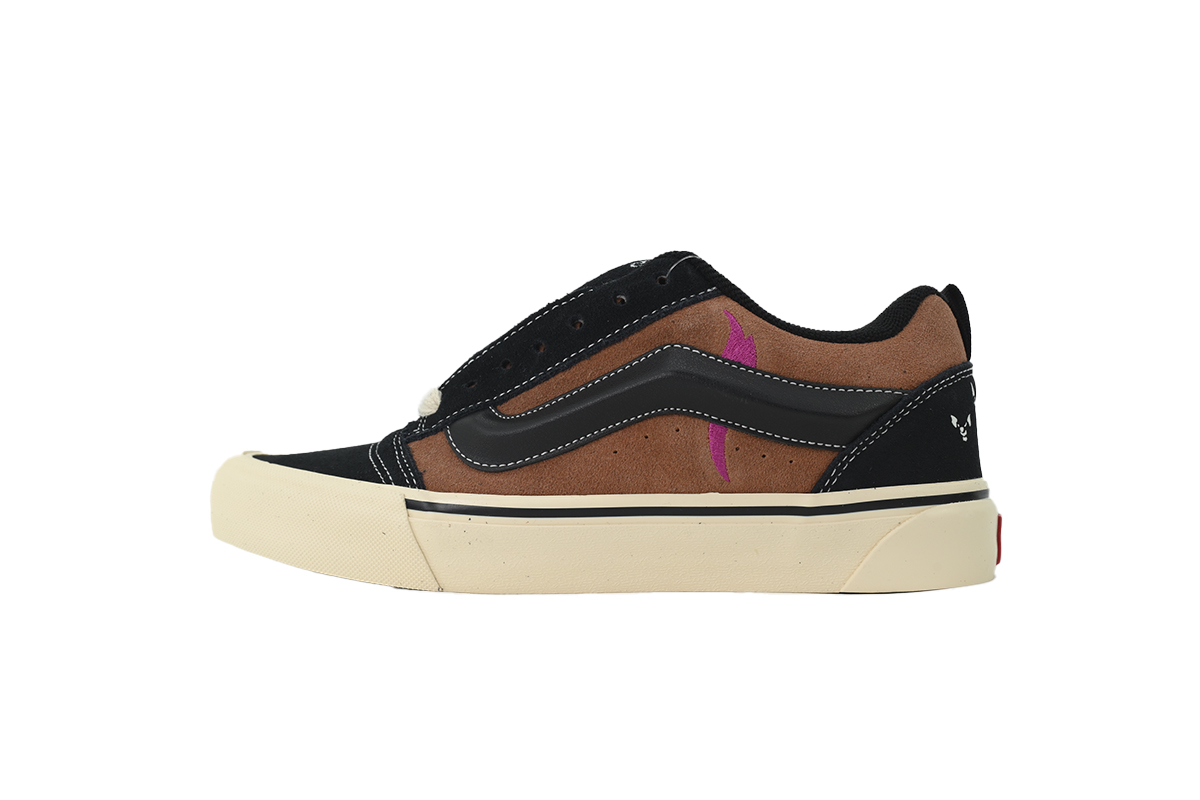 Disney x Vans Knu Skool Scar VN0009QCYS8