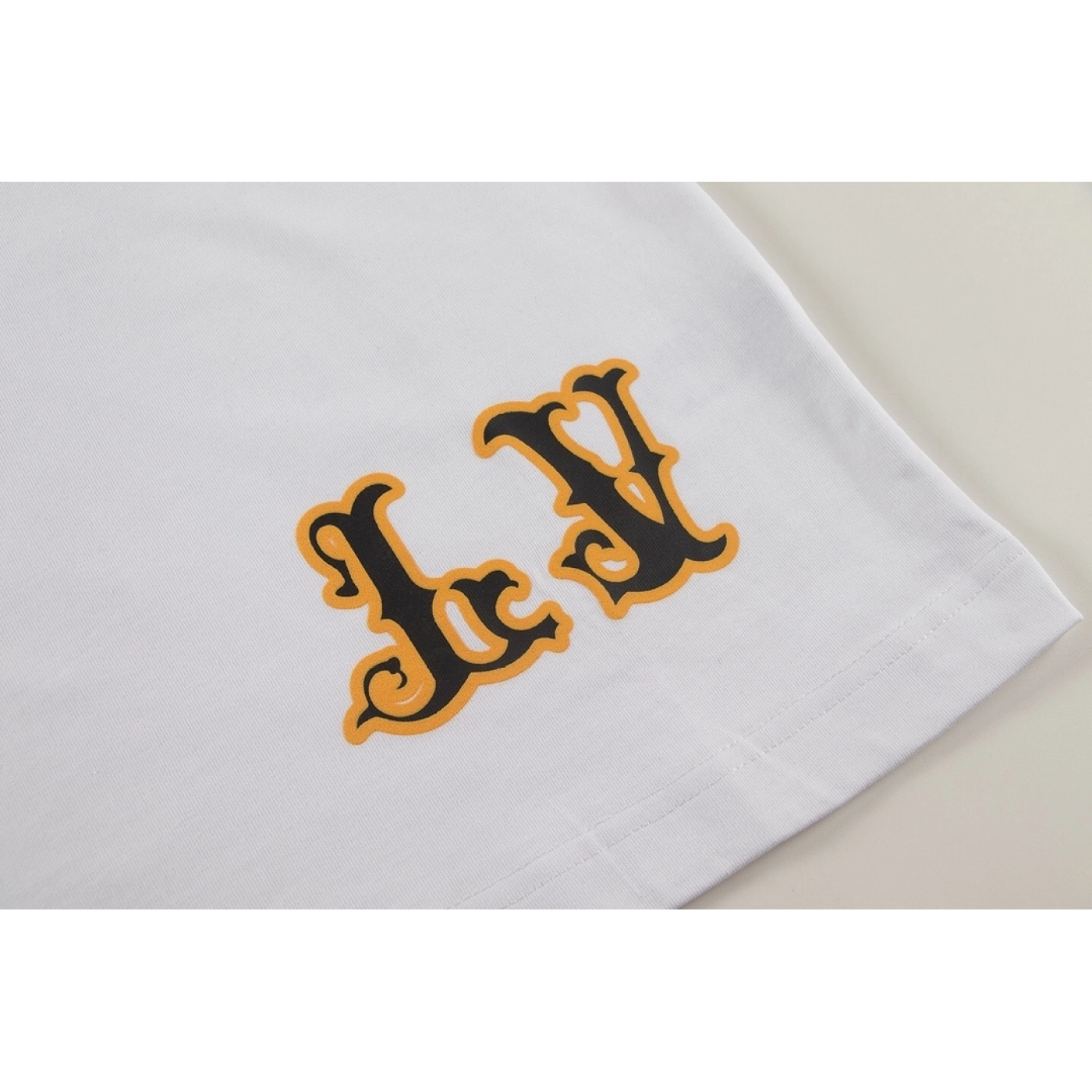 Louis Vuitton T-shirt W2643