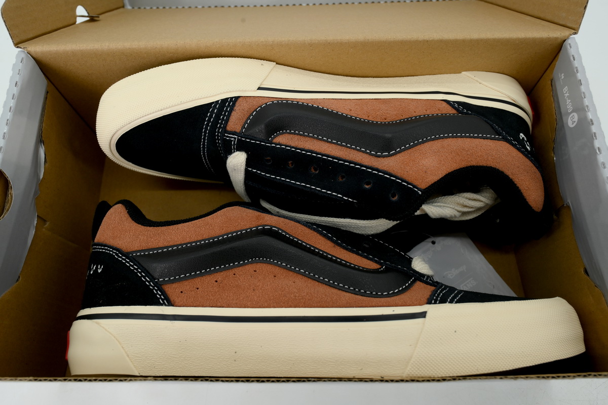 Disney x Vans Knu Skool Scar VN0009QCYS8