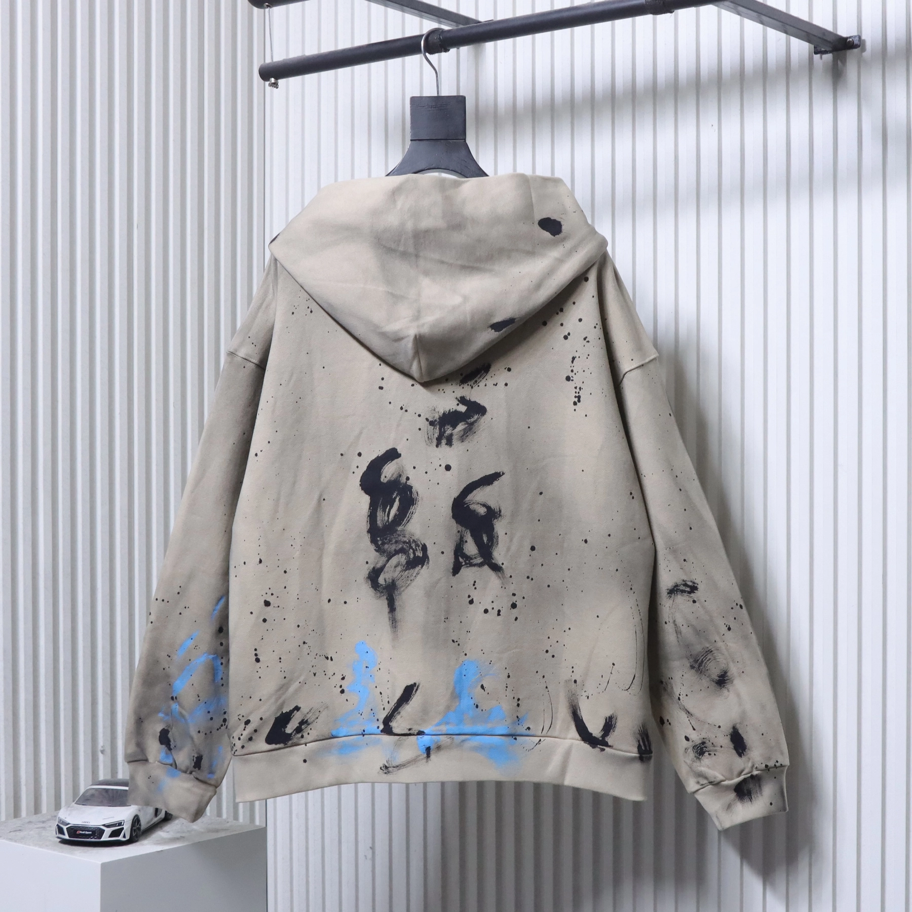 WE11DONE Irregular Graffiti Zip-Up Hoodie