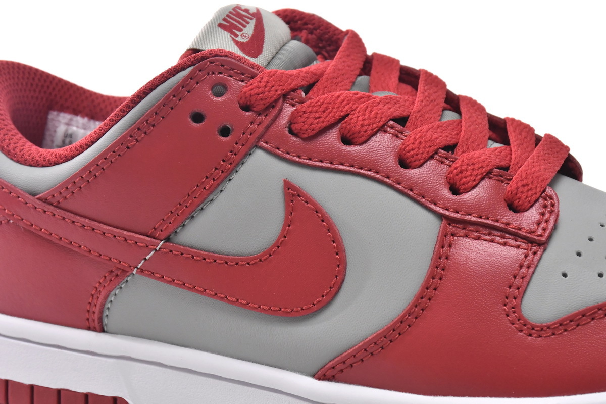 Nike Dunk Low UNLV CW1590-002