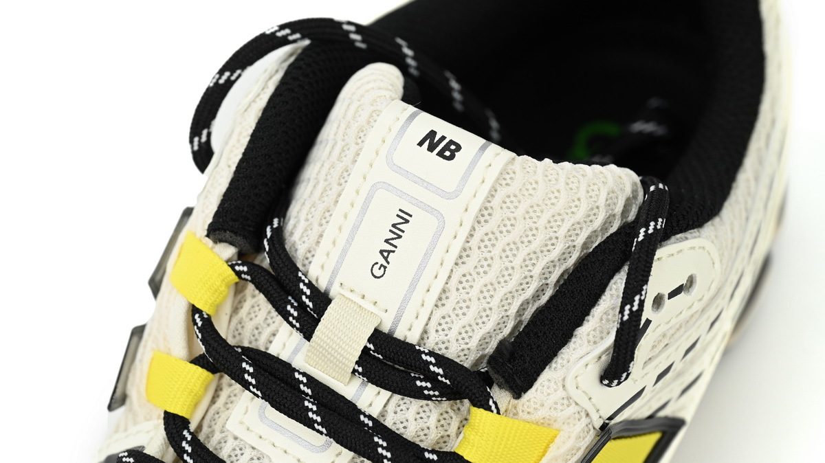New Balance 1906R White Yellow M1906RGG