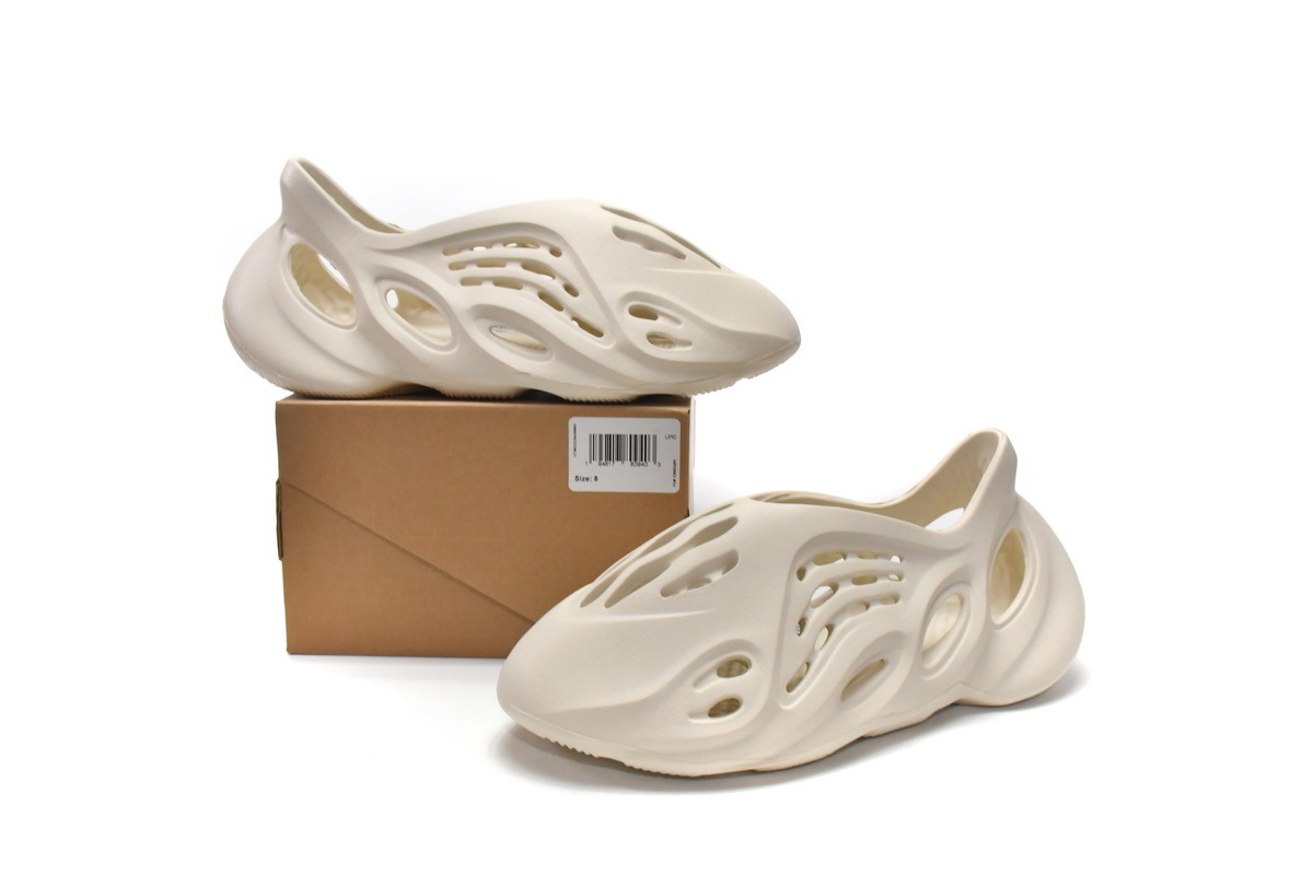 adidas Yeezy Foam Runner Sand FY4567