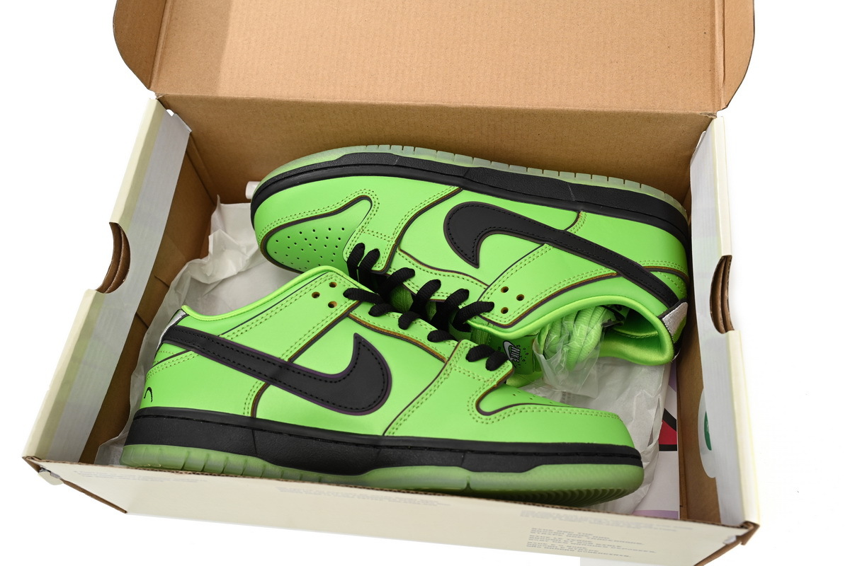 The Powerpuff Girls x Nike SB Dunk Low Buttercup FZ8319-300