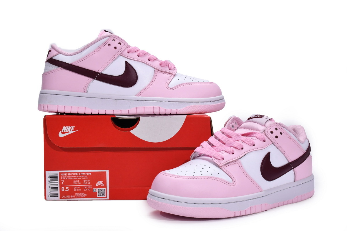 Nike SB Dunk Low（GS）Strawberry Powder CW1590-601