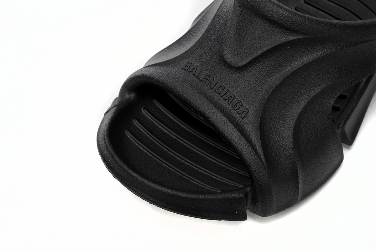 BALENCIAGA Black 653873W3CE21000