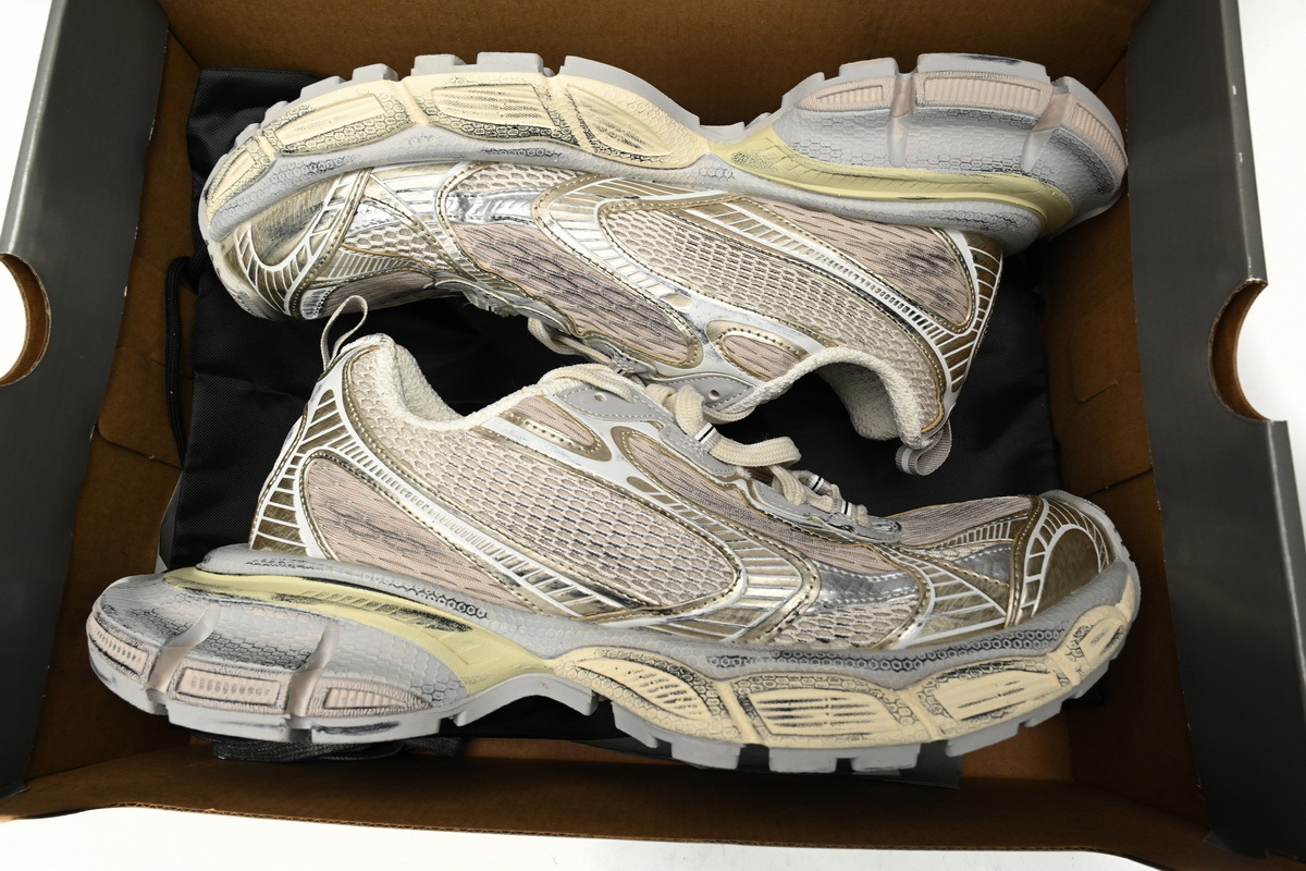 Balenciaga 3XL Sneaker in Pagne 734731 W3XL7 9191