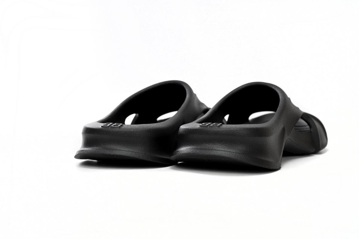 BALENCIAGA Black 653873W3CE21000