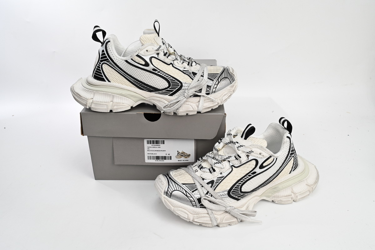 Balenciaga 3XL Sneaker in Silver Rice White Black 542229 W1RB5 0352