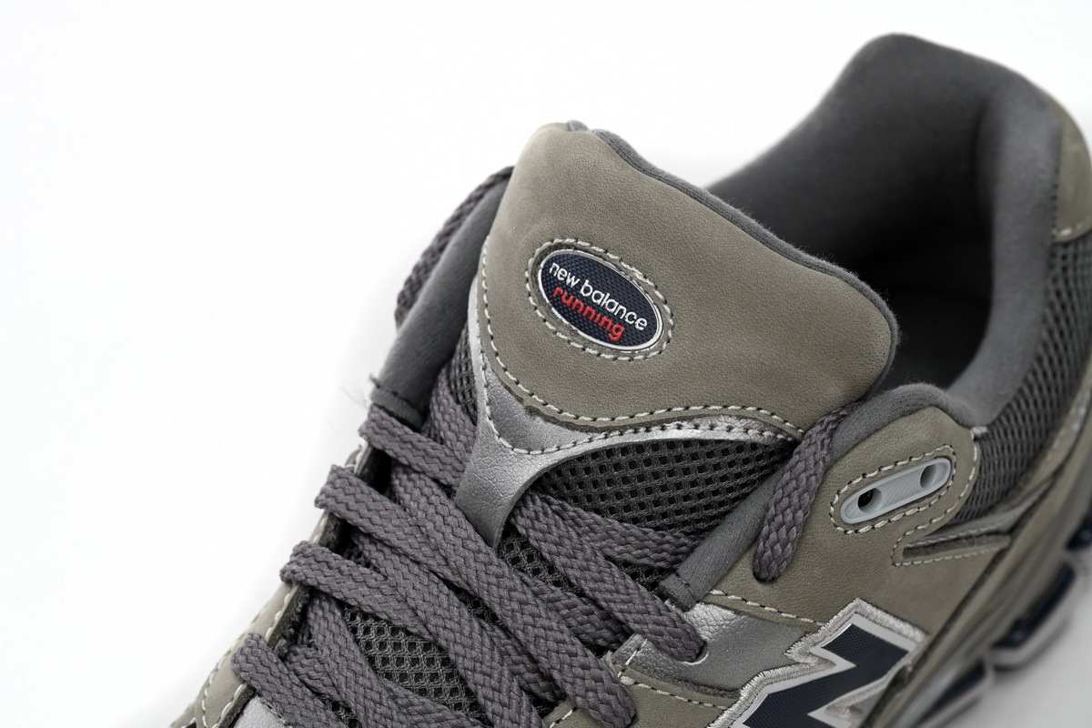 New Balance 2002R Light Grey M2002RA