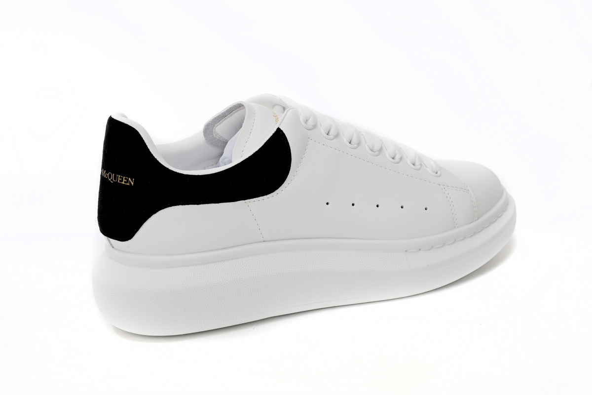 Alexander McQueen Sneaker Black Velvet