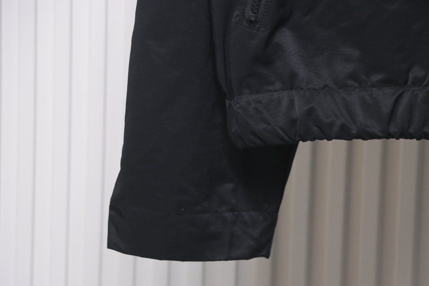 Bottega Veneta Contrasting Zipper Tech Nylon Jacket In Black