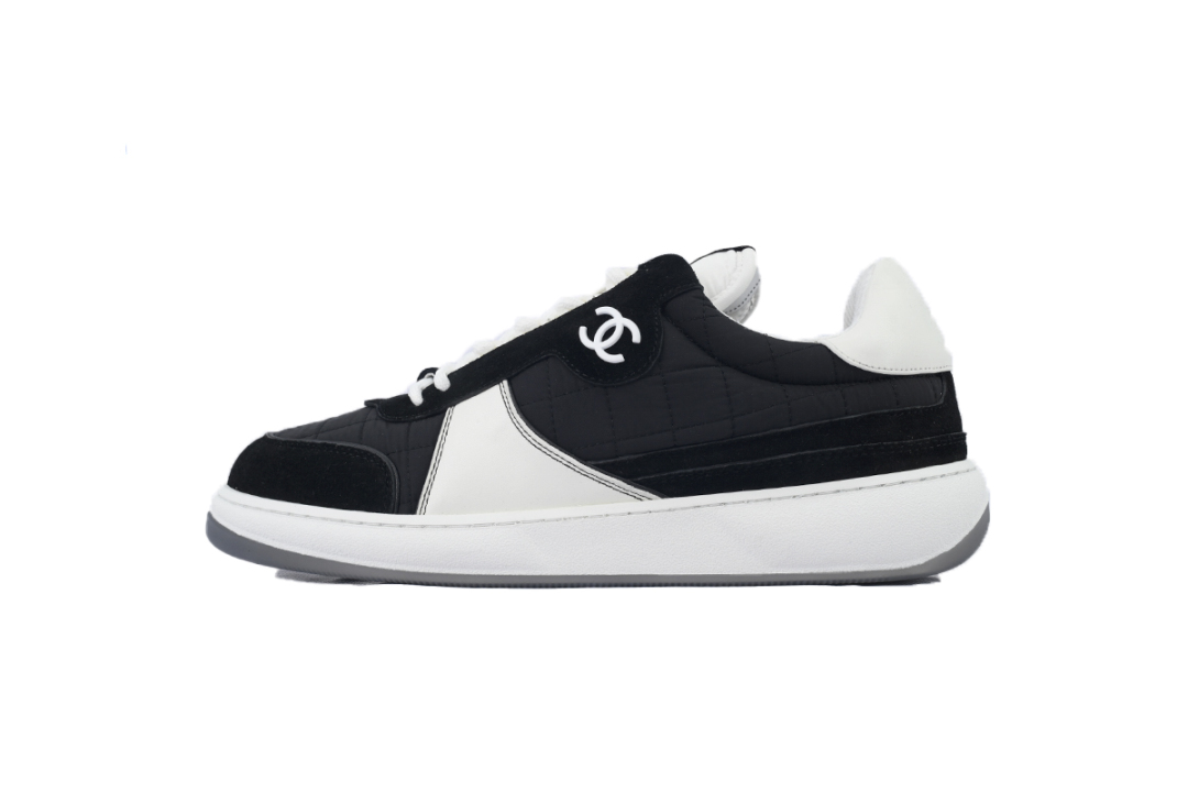 Chanel Stylish Skateboarding Shoes Black White