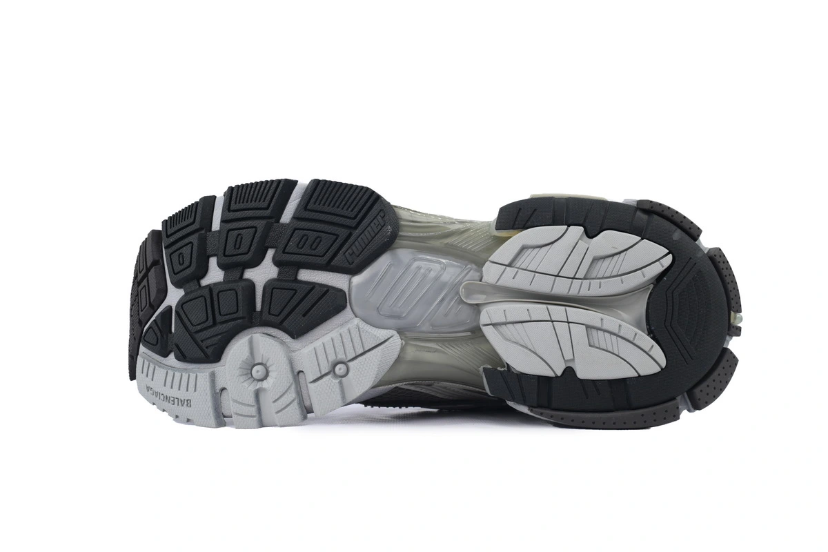 Balenciaga Runner Sneaker Grey Brown 772774 W3RMU 2000