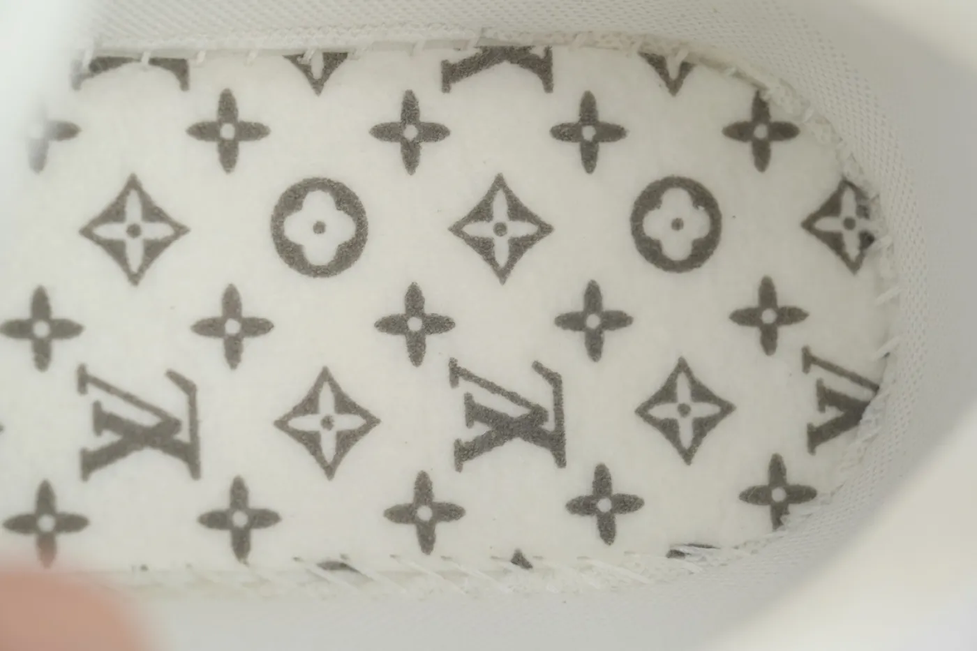 Louis Vuitton Runner LV Olympia White