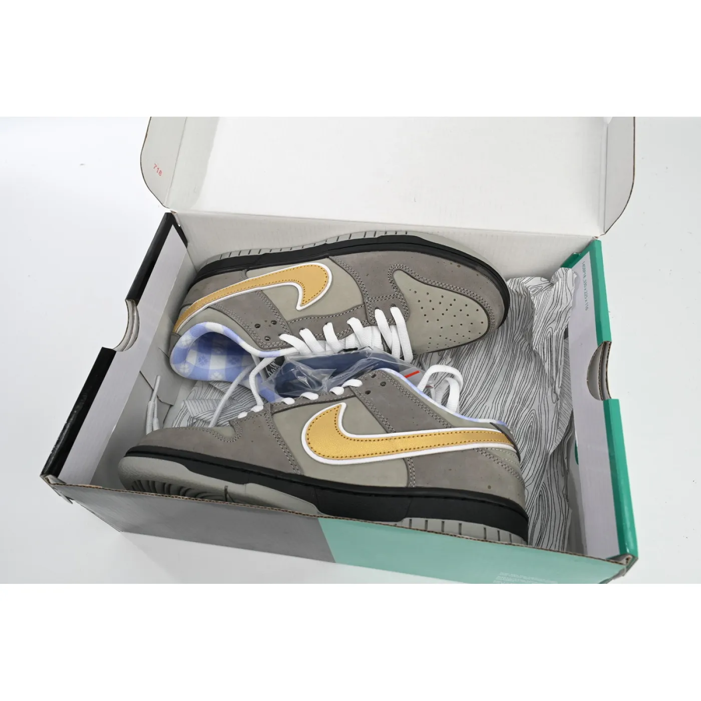 Concepts x Nike SB Dunk Low Grey Lobster BV1310-105