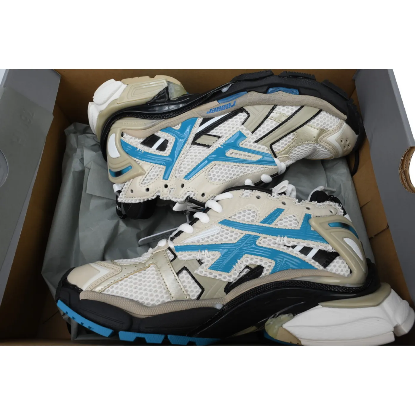 Balenciaga Runner Beige Grey Blue 677403 W0RB6 2028