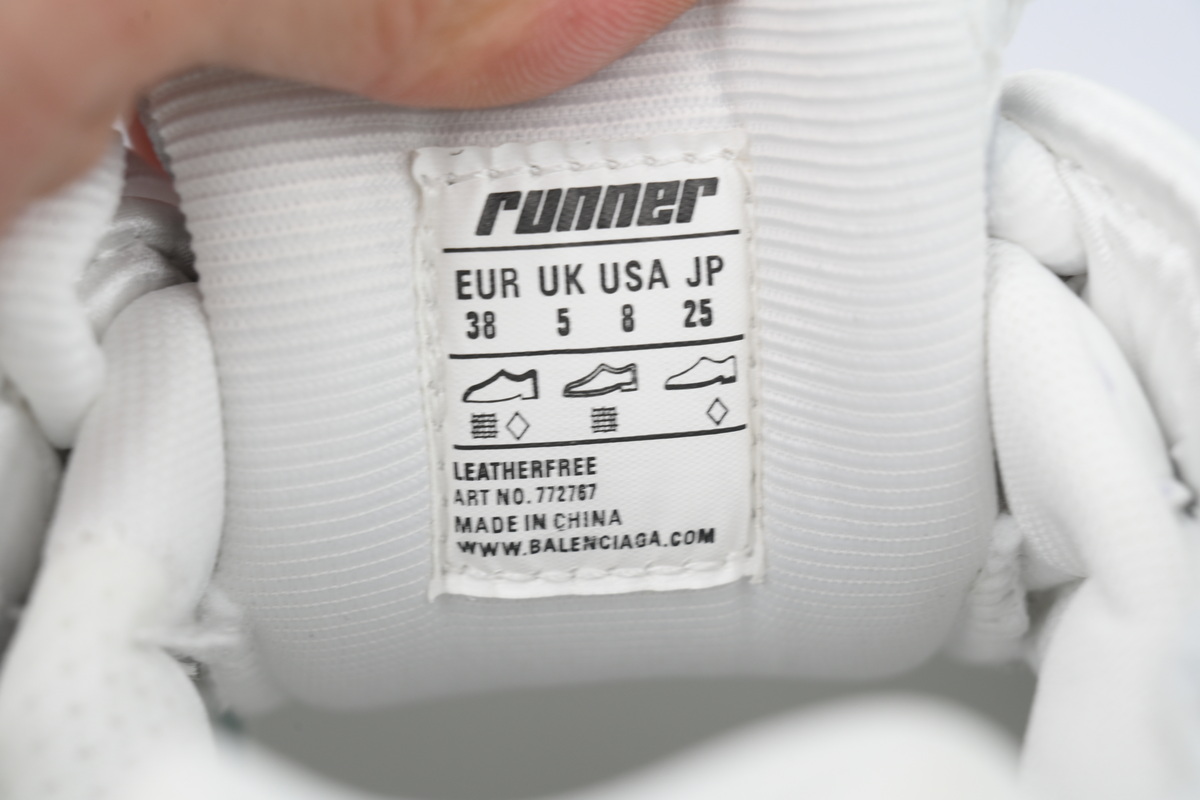Balenciaga Runner Sneaker White Graffiti 772767 W3RNY 2301