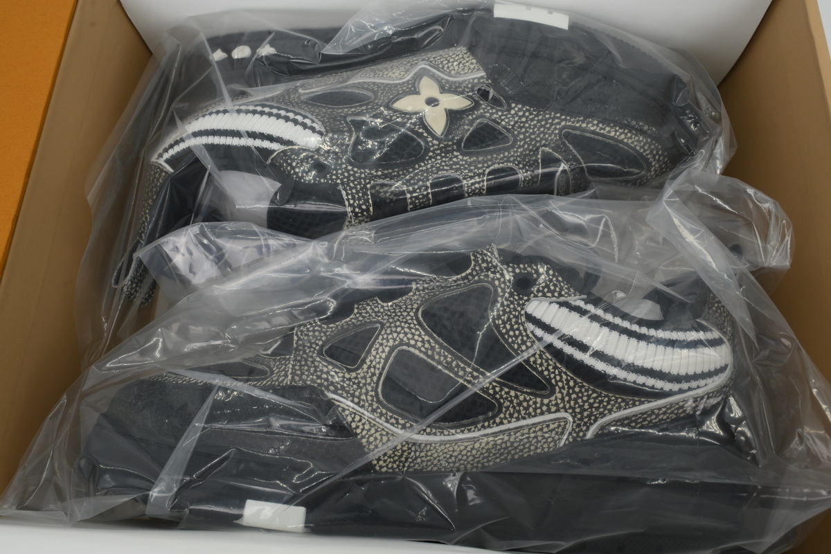 Louis Vuitton LV Skate Sneaker Knitted Collar Black 1AHSXP