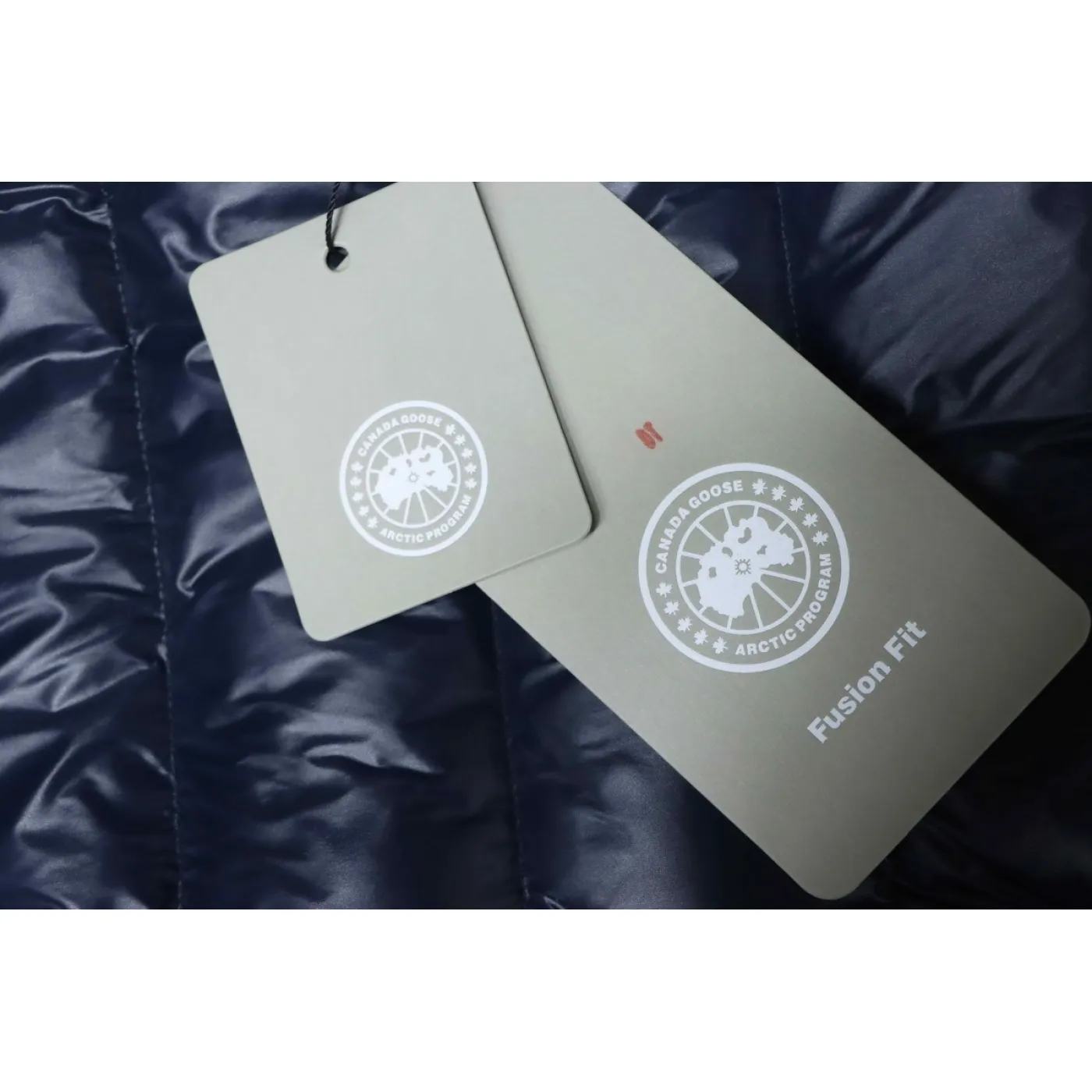 Canada Goose Crofton Slim-Fit Recycled Nylon-Ripstop Hooded Down Jacket Dark Blue