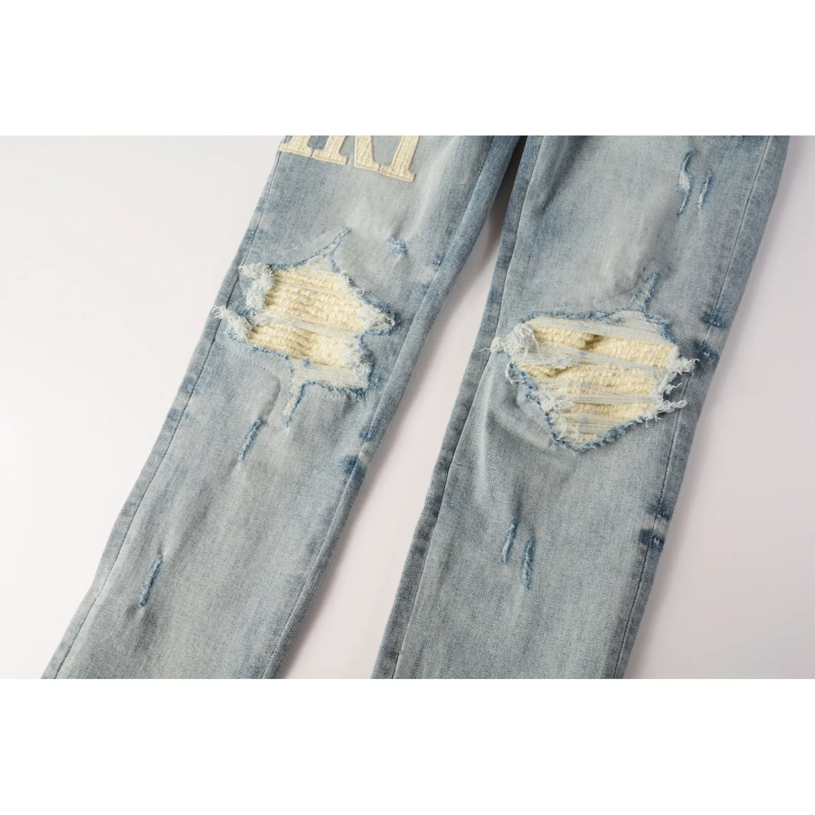 Amiri Jeans 8905