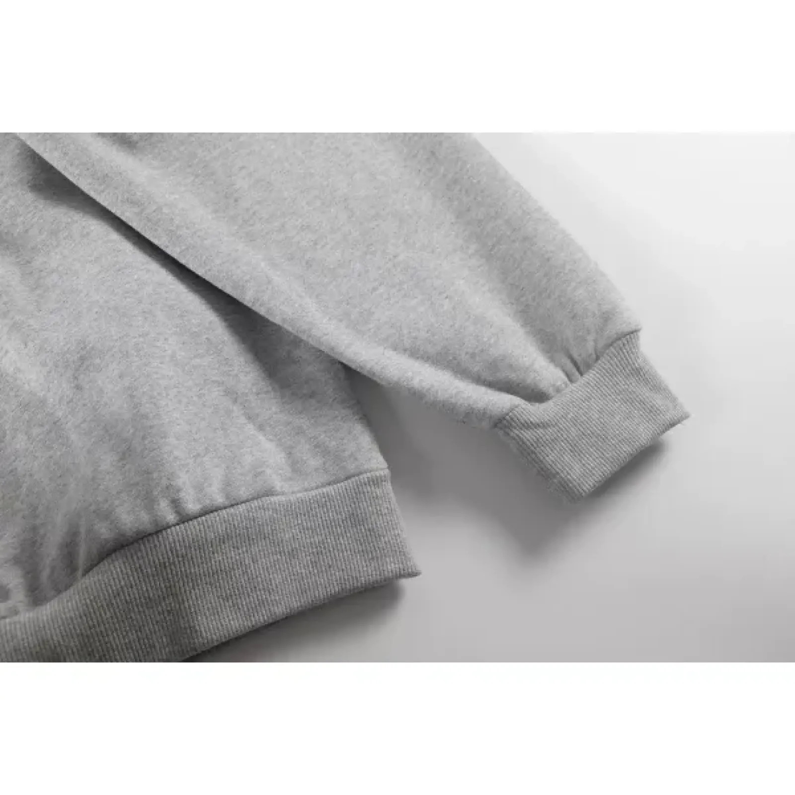 Alo Yoga Accolade 1/4 Zip Pullover Grey