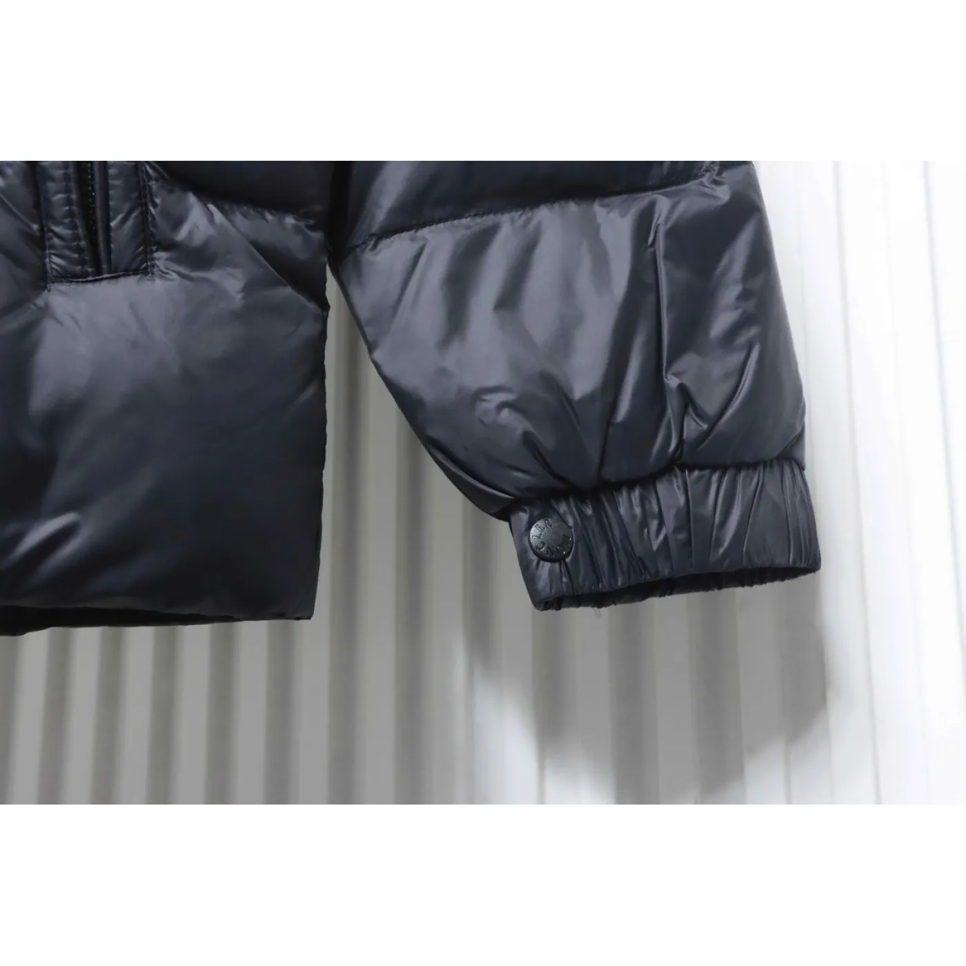 Moncler Logo Patch Zippered Stand-up Collar Black Down Jacket