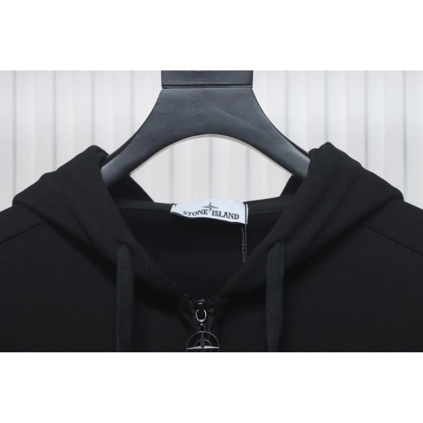 Stone Island Classic Logo Sleeve Patch Zipper Hoodie Black