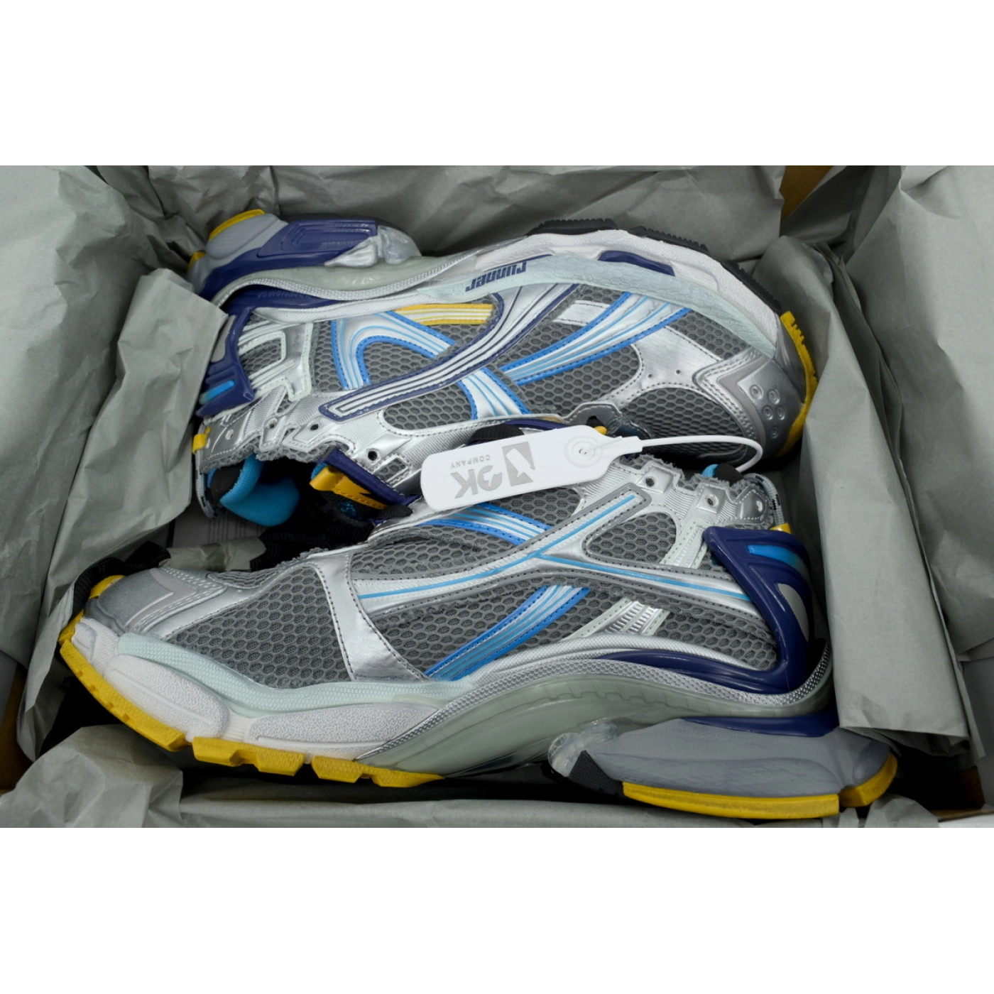 Balenciaga Runner Silver Gray 772774 W3RMU 1474