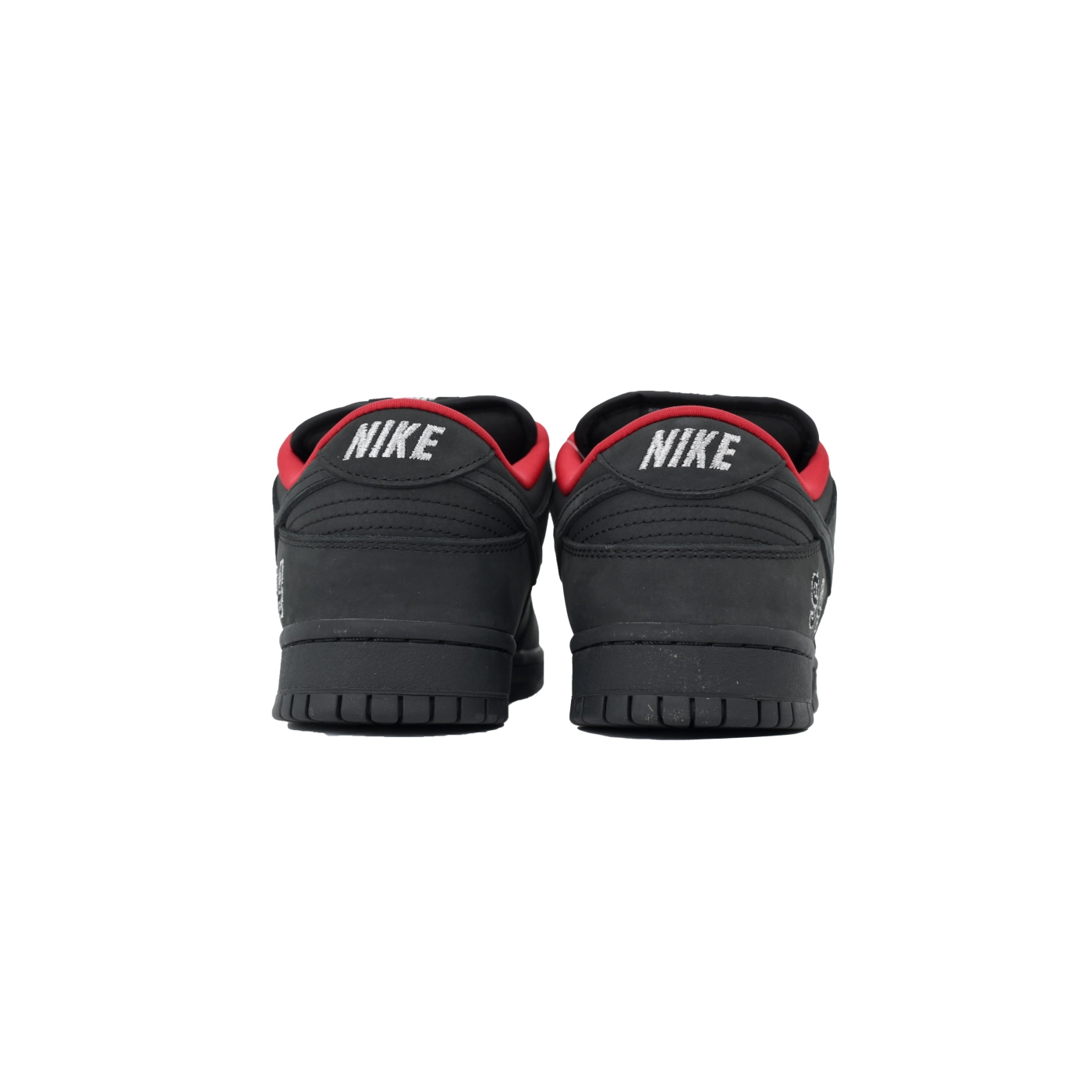 The Powerpuff Girls x Nike SB Dunk Low Black HQ8487-001